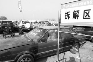 亳州男子為躲酒駕檢查竟將車開進交警大隊，交警笑稱“省事了”